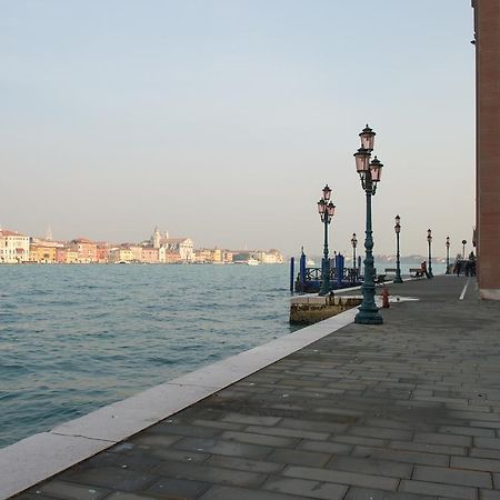 Residenza Giudecca Molino Stucky Apartment Venesia Bagian luar foto