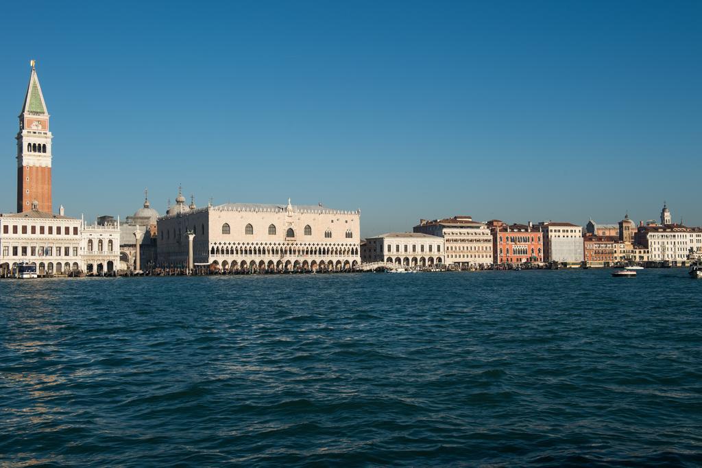 Residenza Giudecca Molino Stucky Apartment Venesia Bagian luar foto