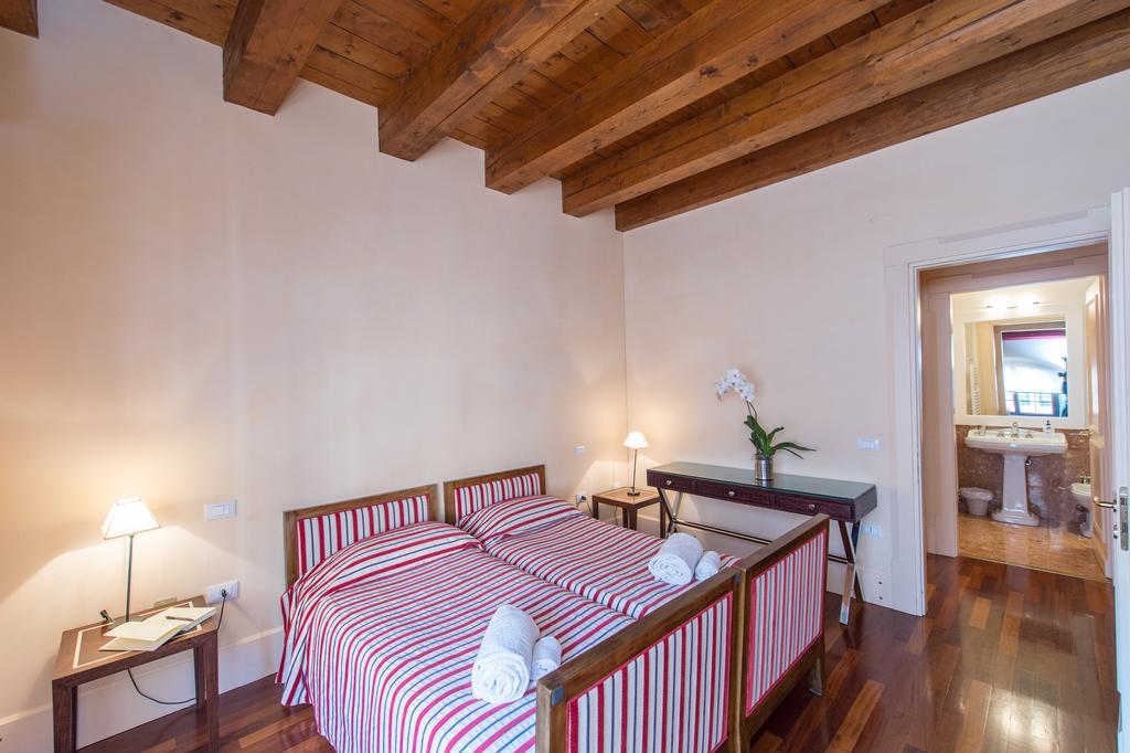 Residenza Giudecca Molino Stucky Apartment Venesia Bagian luar foto